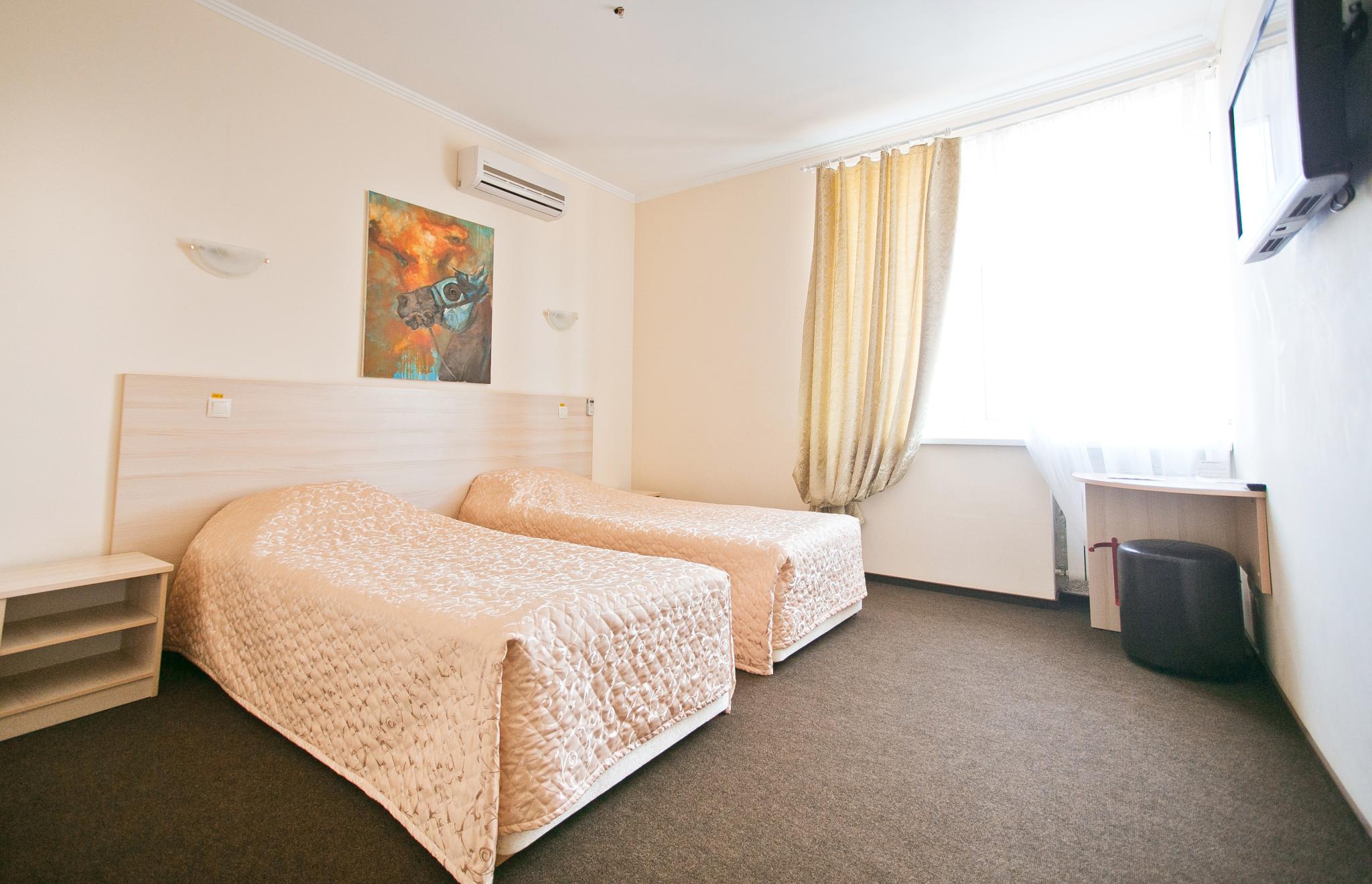 арт ульяновск гостиница брестская. комната в ульяновске верхняя терраса. арт ульяновск гостиница левый берег. улица деева ульяновск гостевой дом. гостиницы в ульяновске арт ульяновск.