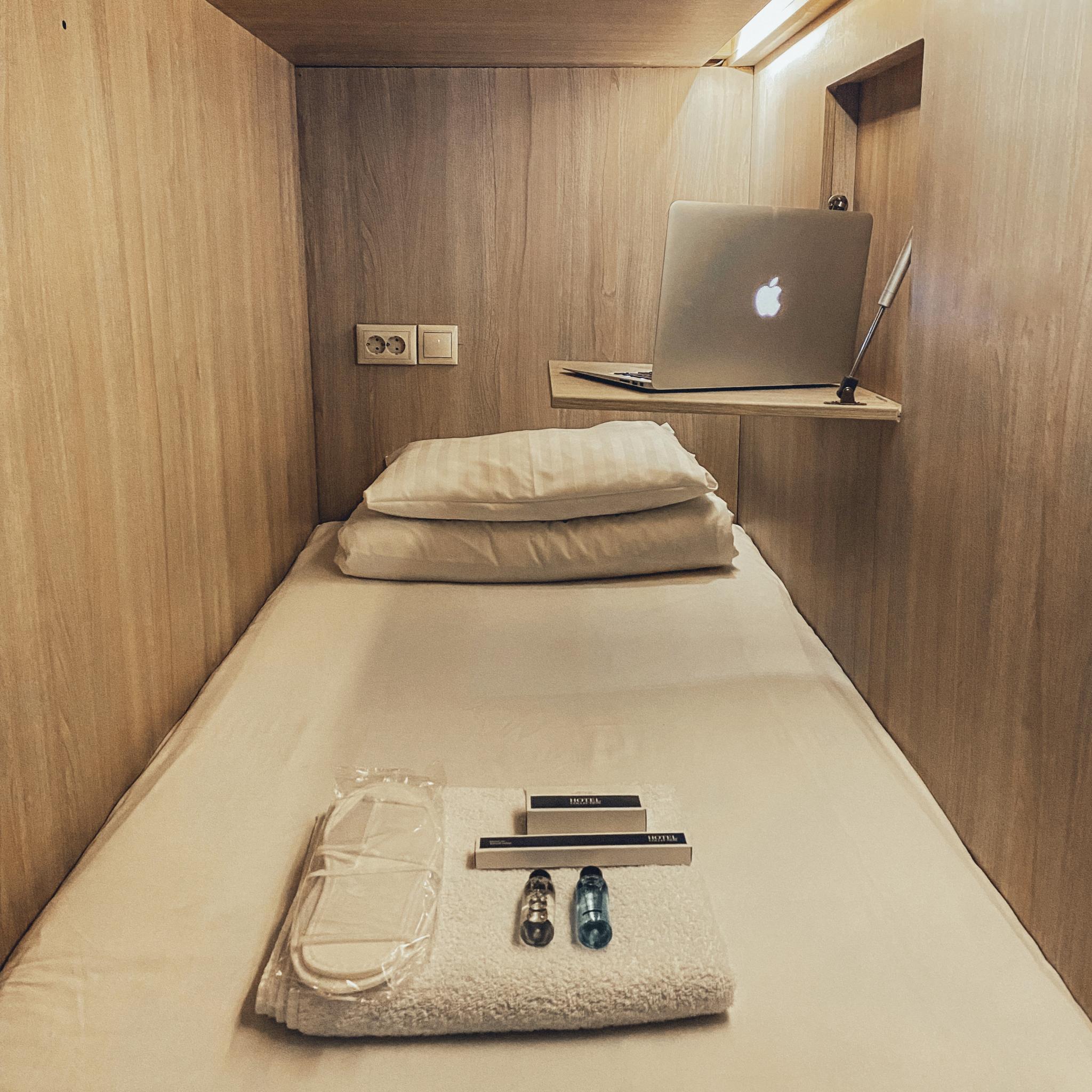 капсульный отель в москва сити 47 небо. отель 47 небо. капсульный отель в москва сити 47 небо. 47 небо хостел москва. капсульный отель 47 небо.