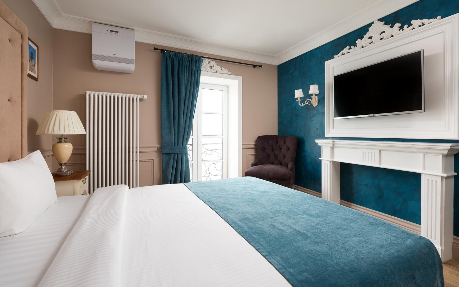 Ахиллес и черепаха отель санкт-петербург. Ахиллес и черепаха отель. Ахиллес и черепаха отель. Достоевского 19/21 литера б отель ахиллес и черепаха. Бутик-отель «ахиллес и черепаха» 3*.