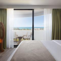 2-комнатные апартаменты улучшенные с балконом и видом на море