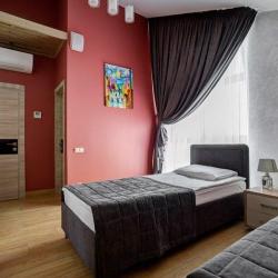 Номер стандарт с 2 односпальными кроватями (с завтраком)