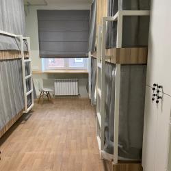 Кровать в женском 8-местном номере (удобства на этаже)