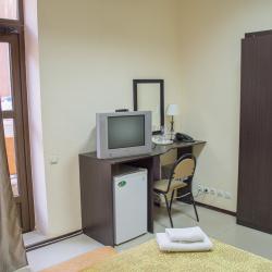 Номер стандарт с 1 двуспальной кроватью