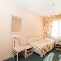 Эконом с двумя кроватями в блоке (с завтраком)