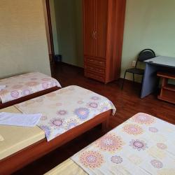 Кровать в 3-местном общем номере
