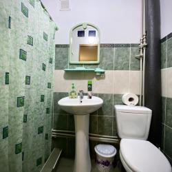 Комната стандарт с 1 односпальной и 1 двуспальной кроватью
