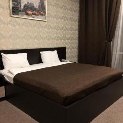 Номер стандарт с 1 двуспальной кроватью (с завтраком)