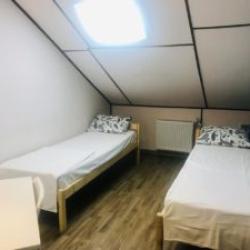 Номер эконом с 2 односпальными кроватями (без окна)