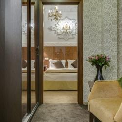 Номер делюкс с 2 односпальными кроватями (с завтраком)