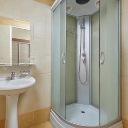 FIT номер стандарт плюс с 1 двуспальной кроватью