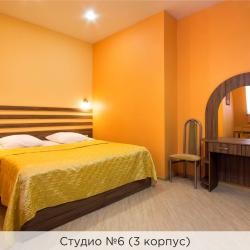 Номер студия (с завтраком, мансарда)