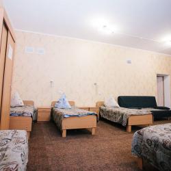 Номер эконом с 9 односпальными кроватями