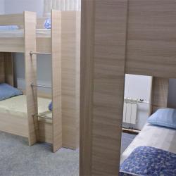 Кровать в 4-х местном мужском номере