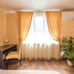 Номер стандарт с 1 двуспальной кроватью