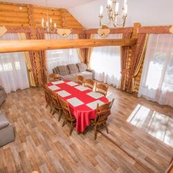Номер люкс с 3 двуспальными кроватями (с пансионом)