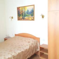 Номер стандарт с 1 двуспальной кроватью