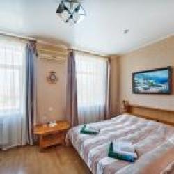 Номер стандарт с 1 двуспальной кроватью