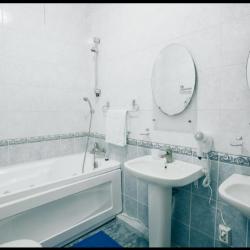 2-комнатный номер стандарт семейный с 1 двуспальной кроватью (с пансионом)