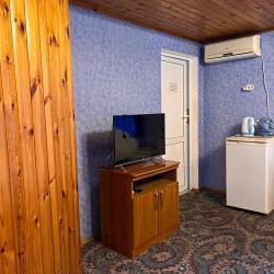 Комната стандарт с 1 односпальной и 1 двуспальной кроватью