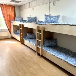 Кровать в 12-местном общем мужском номере