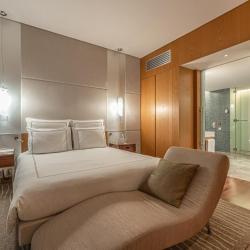 FIT Residential Suite (с завтраком)