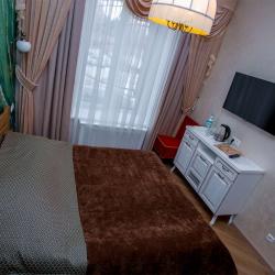Номер стандарт с 1 двуспальной кроватью