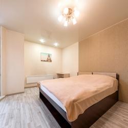 3-комнатные апартаменты улучшенные улица Курчатова, 5в (74-043)