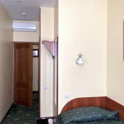 Комната стандарт с 1 односпальной кроватью (с завтраком)