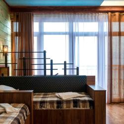 Комната улучшенная Кантри с 4 односпальными кроватями (корпус А)