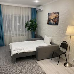 Комната улучшенная с 1 двуспальной кроватью и балконом