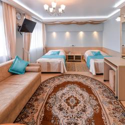 Номер полулюкс с 2 односпальными кроватями (с пансионом)