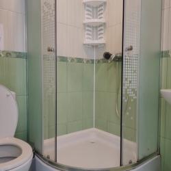 Кружевная комната с двумя раздельными кроватями