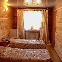 Номер полулюкс с 1 двуспальной кроватью