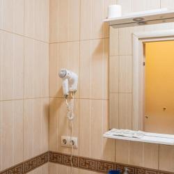 Номер стандарт с 1 двуспальной кроватью