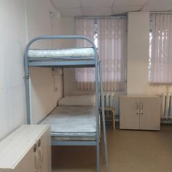 Кровать в 6-местном общем мужском номере