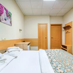 Номер стандарт с 1 двуспальной кроватью
