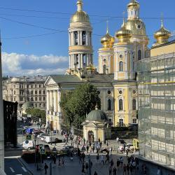 Комната комфорт с 1 двуспальной кроватью (с завтраком)