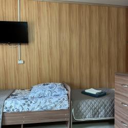 Комната стандарт с 2 односпальными и 1 двуспальной кроватью