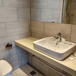 FIT номер стандарт улучшенный с 2 односпальными кроватями