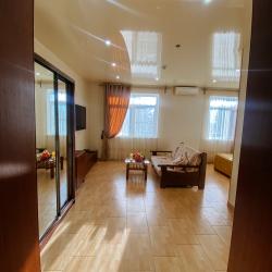 Комната улучшенная с 1 двуспальной кроватью