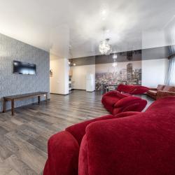 3-комнатные апартаменты улучшенные улица Курчатова, 5в (74-043)