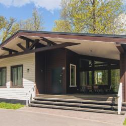 Grand Cottage