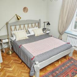 Номер стандарт с 1 двуспальной кроватью (с завтраком)