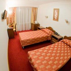 Номер стандарт с 2 односпальными кроватями (с завтраком)