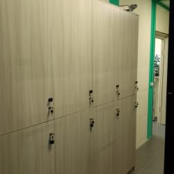 Капсула в 10-местном общем женском номере (общие удобства)