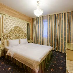 Номер стандарт с 1 двуспальной кроватью (с завтраком)