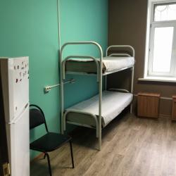 Кровать в 4-местном женском номере (удобства на этаже)