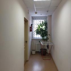 Кровать в 6-местном общем мужском номере