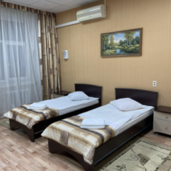 Кровать в 5-местном общем номере (с завтраком)