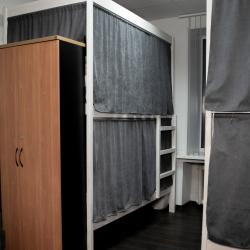 Кровать в 4-местном общем мужском номере